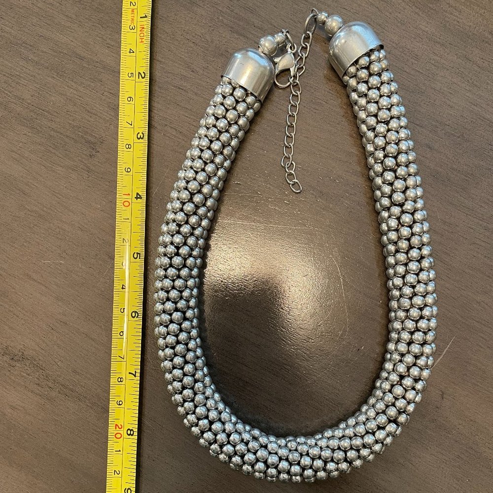 Chunky silver necklace